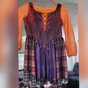 Hocus Pocus Sanderson sisters Mary costume